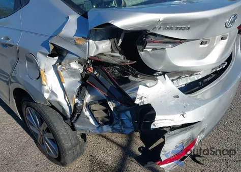 2016 Hyundai Elantra Se z USA, uszkodzony, nr VIN 5NPDH4AE2GH717251